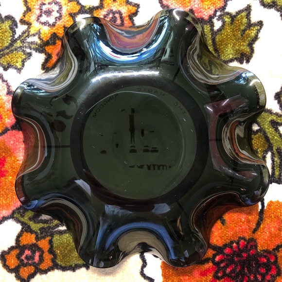 Vintage Walt Disney World Glass Ashtray Trinket Dish Magic Kingdom Early 1970's - Picture 3 of 6